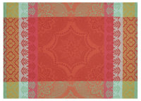 Coated placemats (2x Set) from Le Jacquard Français; Model Bastide Poivron; main colour red in cotton; Size 38x52 cm rectangular; Motif graphic patterns; Pattern jacquard woven