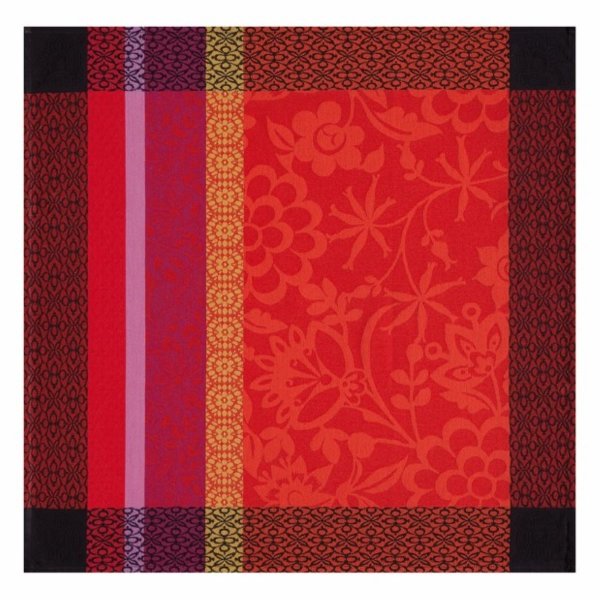 Servietten (4x Set) von Le Jacquard Français; Modell Provence Gariguette in Grundfarbe rot aus Baumwolle; Größe 58x58 cm quadratisch; Motiv ; Muster jacquard-gewebt