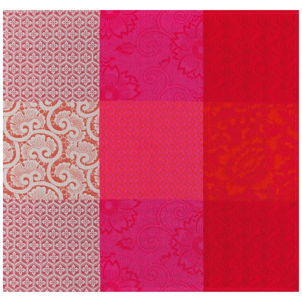 Napkins (4x Set) from Le Jacquard Français; Model Fleurs De Kyoto Cerise; main colour red in cotton; Size 58x58 cm Square; Motif graphic patterns; Pattern jacquard woven