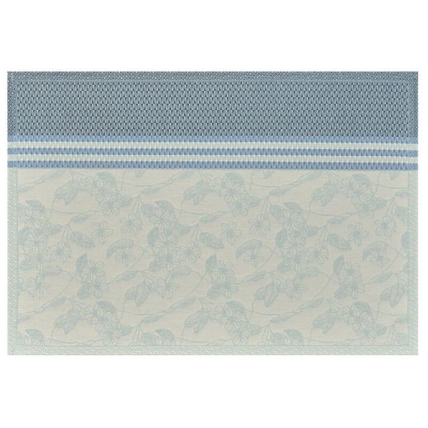 Beschichtete Tischsets (2x Set) von Le Jacquard Français; Modell Essentiel Gravure Enduit Ciel in Grundfarbe blau aus Baumwolle; Größe 36x50 cm rechteckig; Motiv Blumen und Pflanzen; Muster jacquard-gewebt