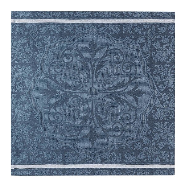 Servietten (4x Set) von Le Jacquard Français; Modell Armoiries Ceruleen in Grundfarbe blau aus Leinen; Größe 58x58 cm quadratisch; Motiv grafische Muster, festliche Anlässe; Muster jacquard-gewebt