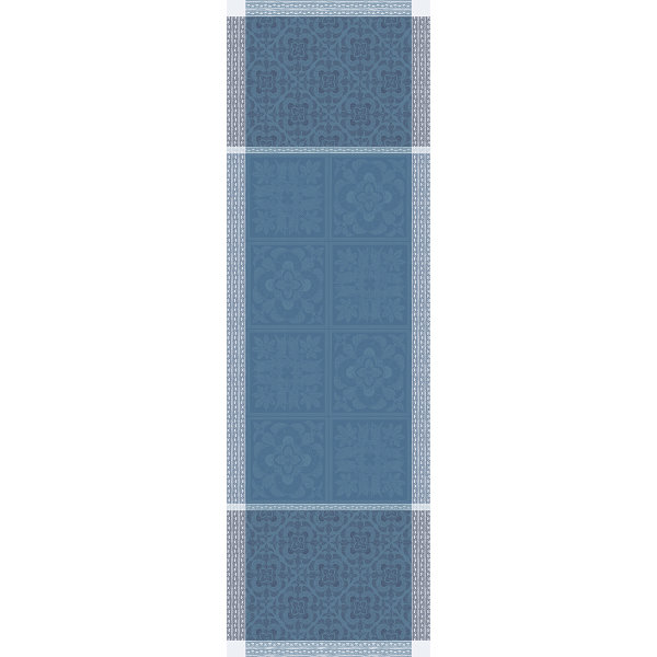 Chemin de table de Garnier-Thiebaut; Model Harmonie Bleu; Couleur principale bleu en lin; Taille 54x174 cm rectangulaire; Motif dessins graphiques, Occasions festives tissé jacquard