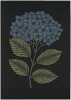 Küchenhandtuch von Ekelund; Modell Hydrangea 910 in Grundfarbe blau aus Baumwolle; Größe 48x70 cm rechteckig; Motiv Blumen und Pflanzen, Sommer; Muster gewebt