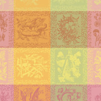 Serviettes de table (4x Set) de Garnier-Thiebaut; Model Mille Abecedaire Chatoyant; Couleur principale orange en coton; Taille 55x55 cm carré; Motif dessins graphiques tissé jacquard