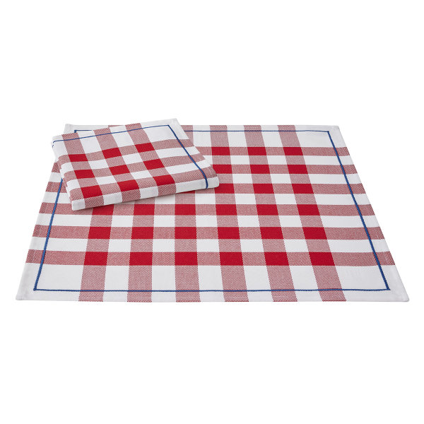 Napkins (2x Set) from Le Jacquard Français; Model Bistrot Francais Rouge; main colour red in cotton; Size 50x50 cm Square; Motif graphic patterns; Pattern woven