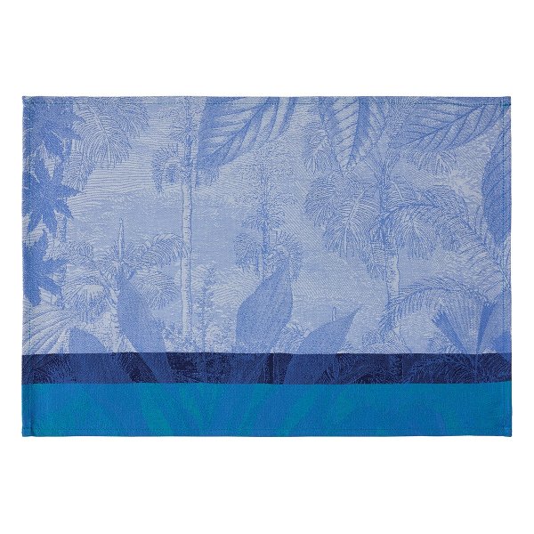 Placemats (2x Set) from Le Jacquard Français; Model Sinharâja Océan; main colour blue in cotton; Size 36x50 cm rectangular; Motif Landscapes, Animals; Pattern jacquard woven